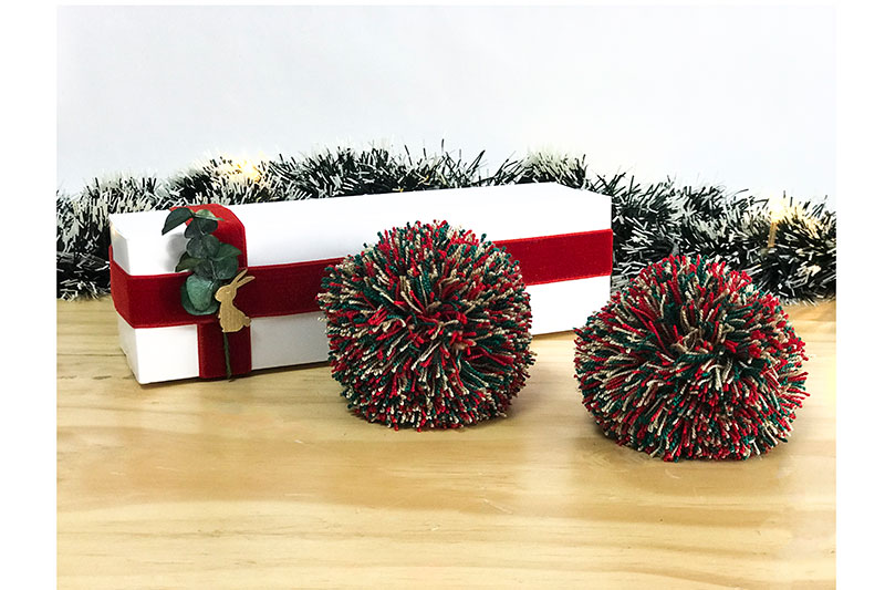 set de 6 bolas pequeas navidad en hilo
